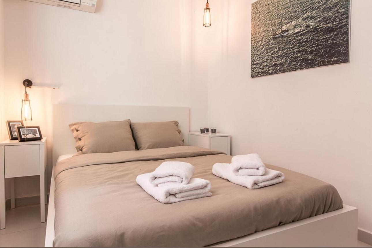 Quarto Duplo Standard com Banheiro Compartilhado
